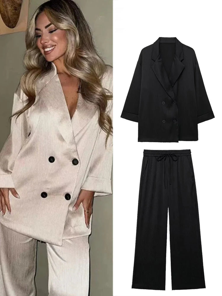 HH Women's Commuter Suit