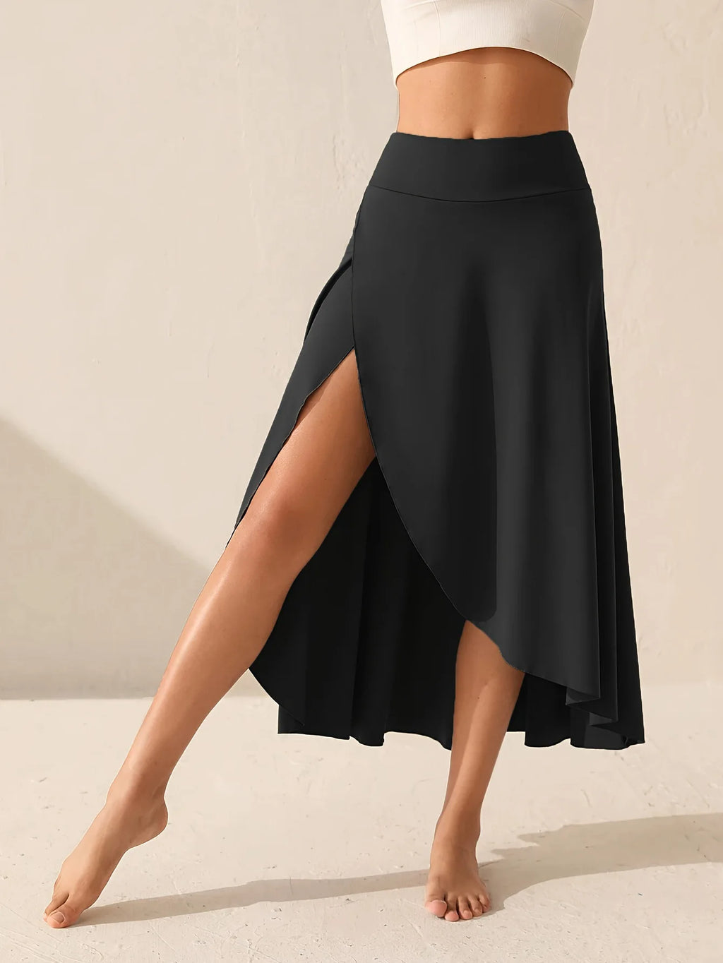 Elegant solid color skirt