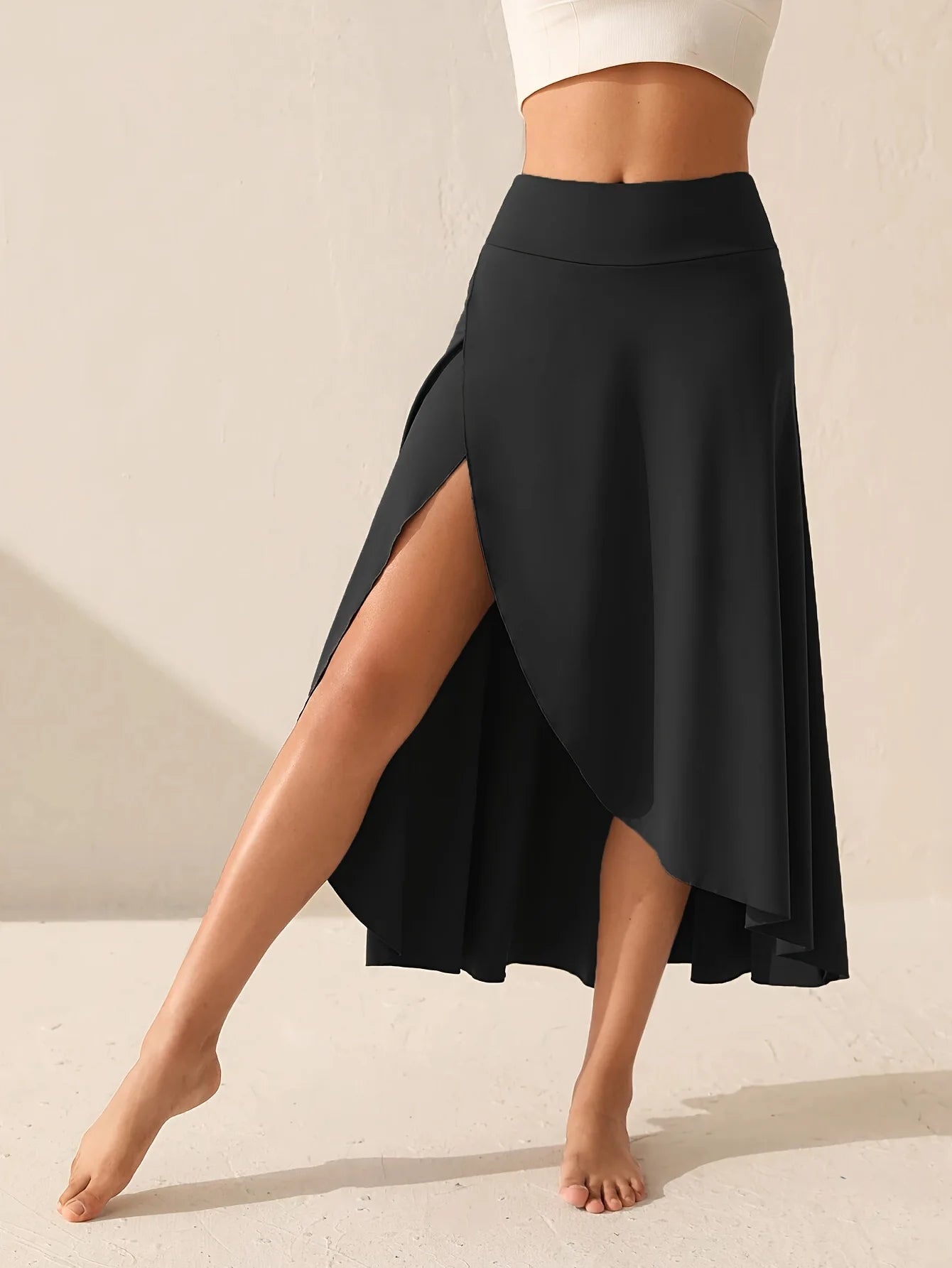 Elegant solid color skirt