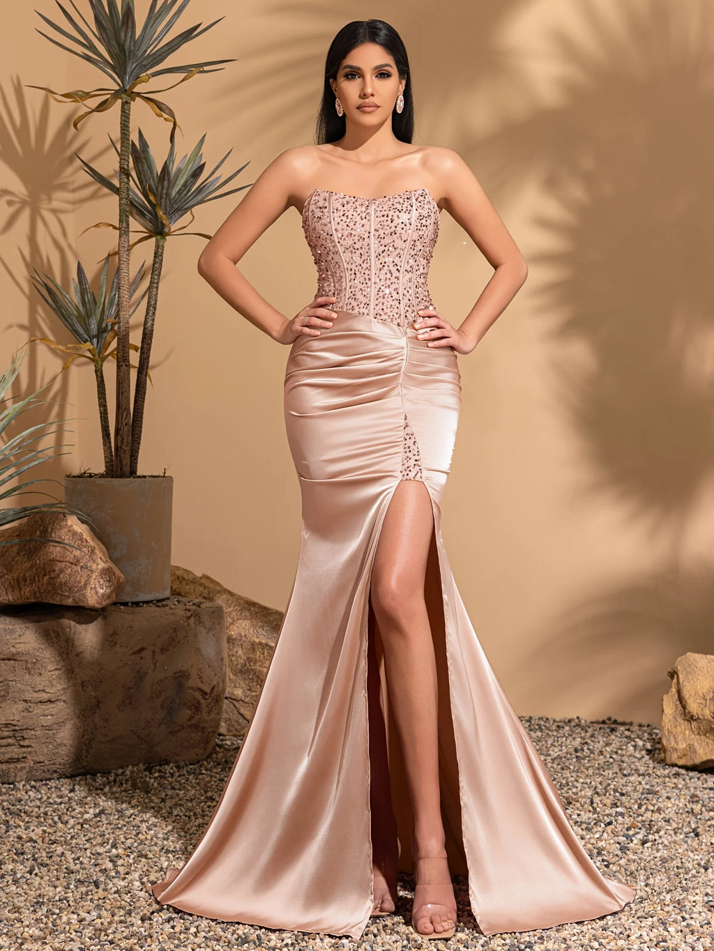 Strapless dress with back ties
