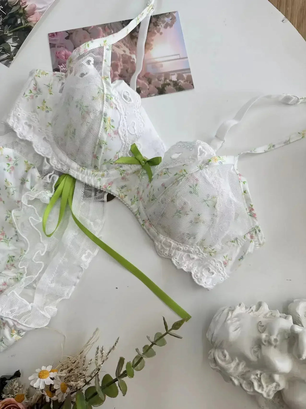 French girl's sexy new lingerie