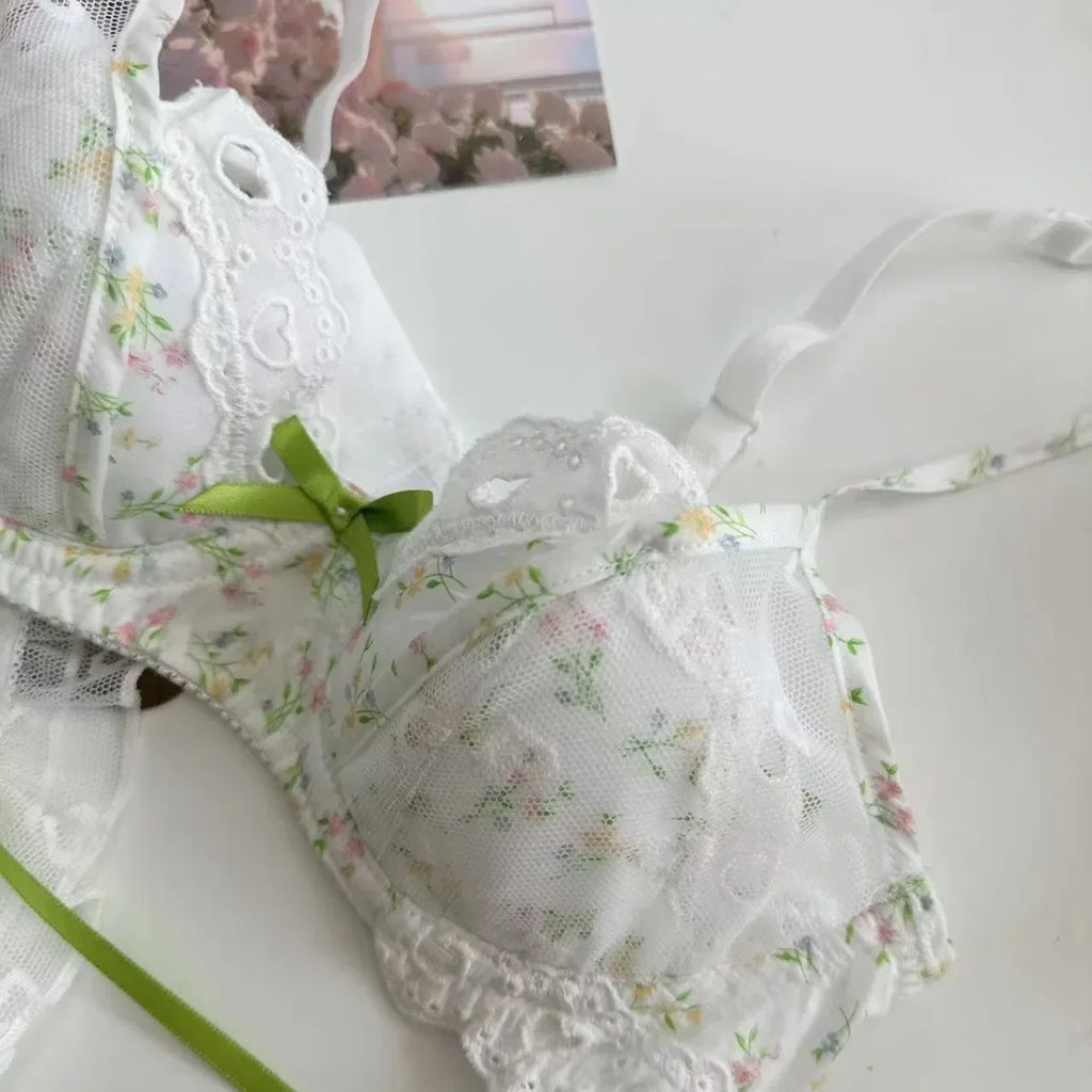 French girl's sexy new lingerie