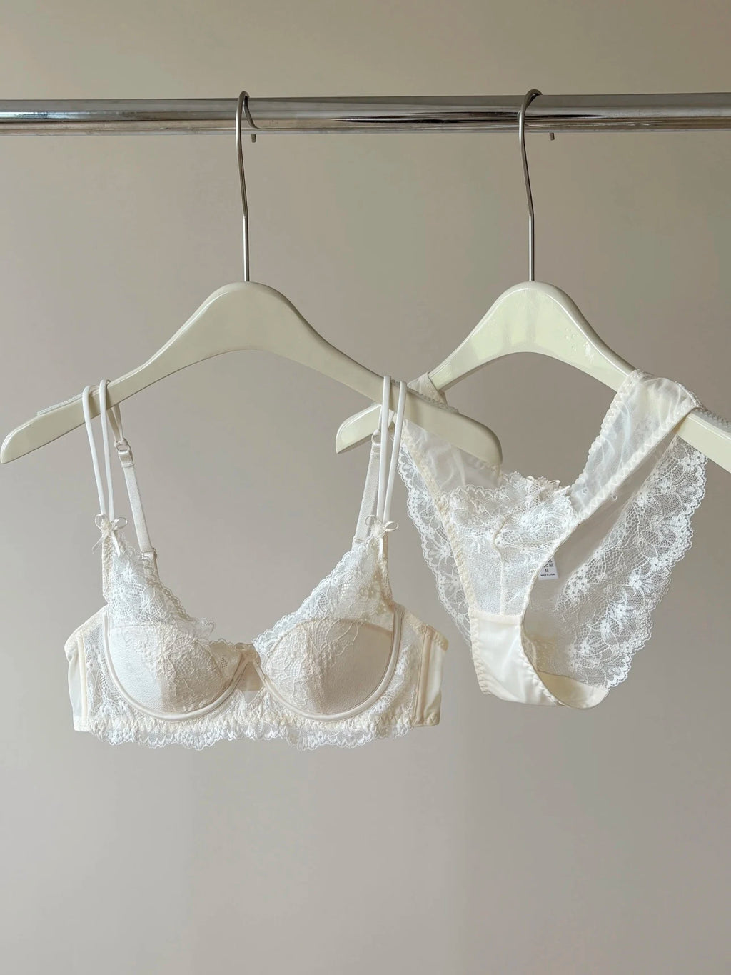 French Style Minimizer Bra