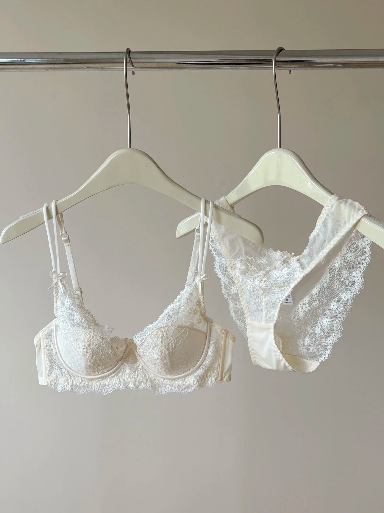 French Style Minimizer Bra