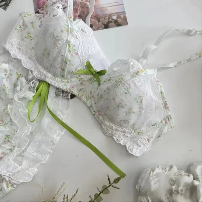 French girl's sexy new lingerie
