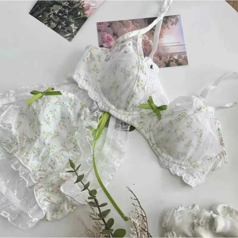 French girl's sexy new lingerie