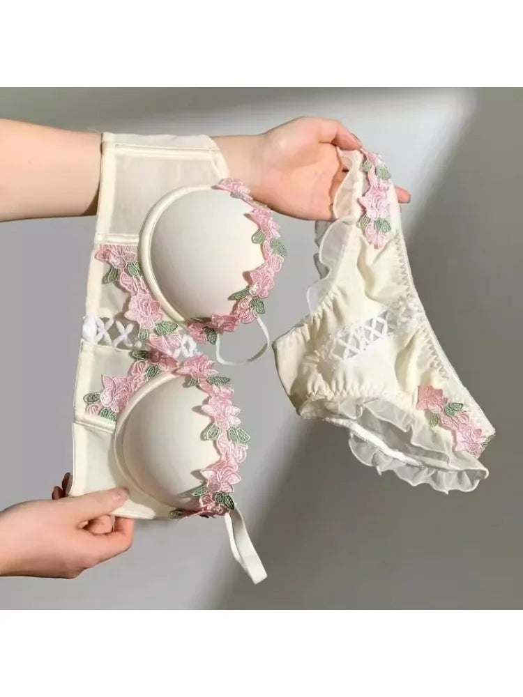 YUQI Wireless Push Up Bra