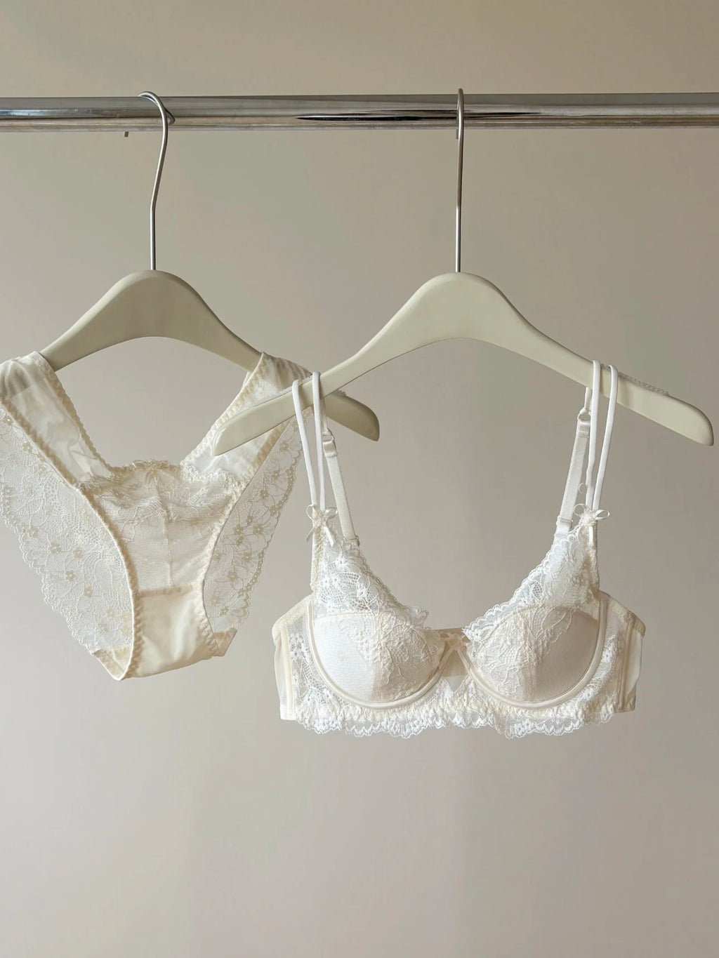 French Style Minimizer Bra