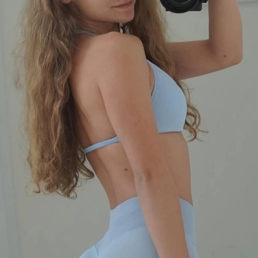 Strappy Halterneck Open-Back Sports Bra