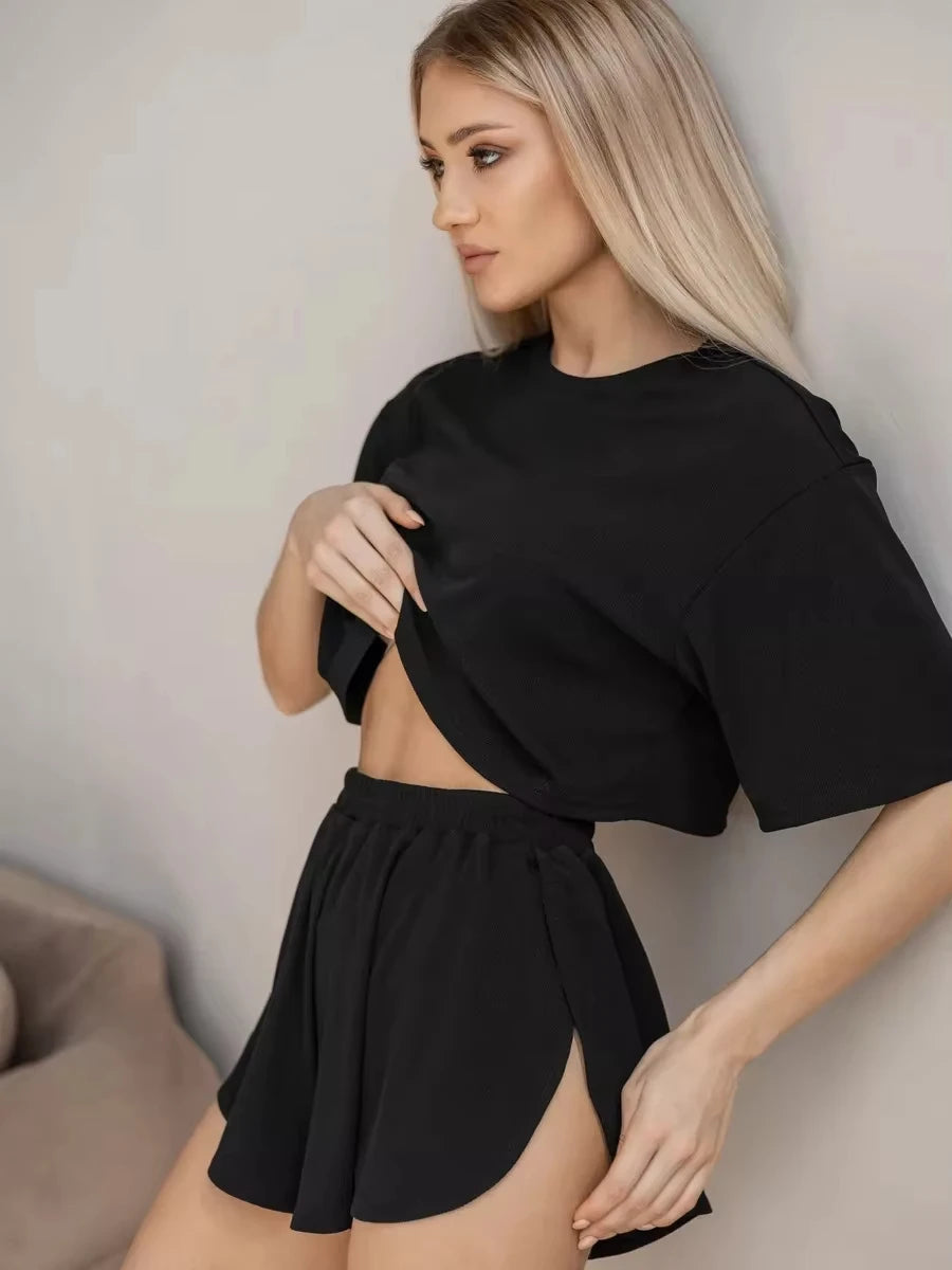 short sleeved T-shirt/ split shorts pajama